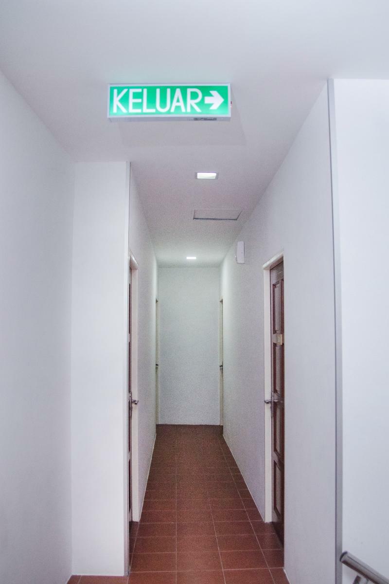OYO 836 Mandurah Room&Cafe Kuching Exterior foto