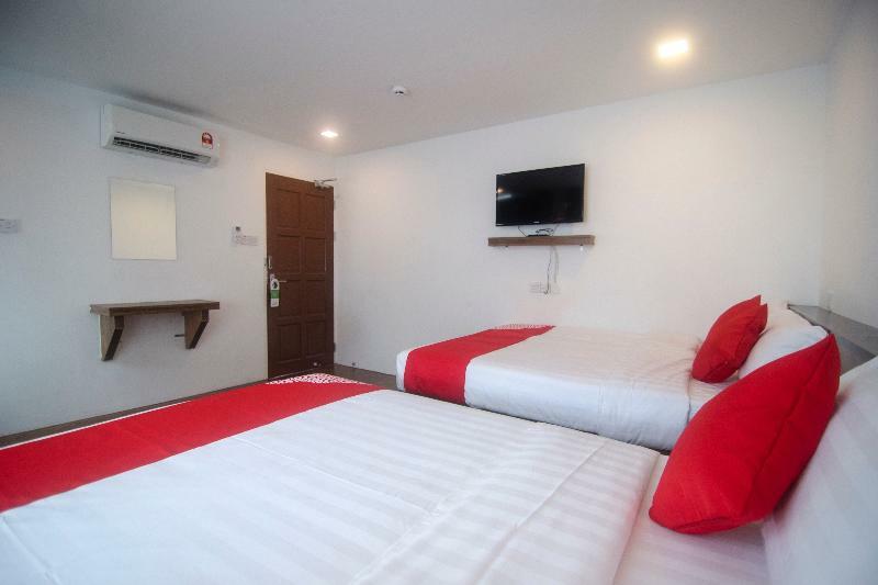 OYO 836 Mandurah Room&Cafe Kuching Exterior foto