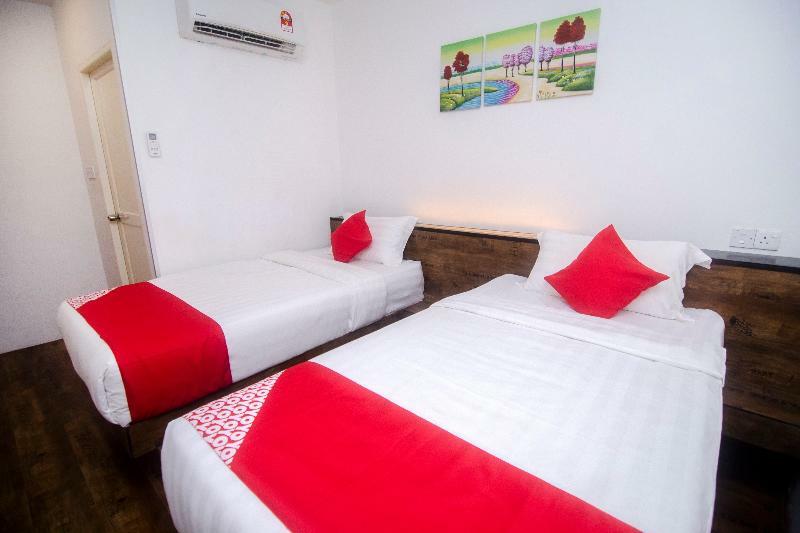 OYO 836 Mandurah Room&Cafe Kuching Exterior foto